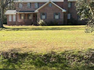 405 Stanley Ave, Douglas, GA 31533