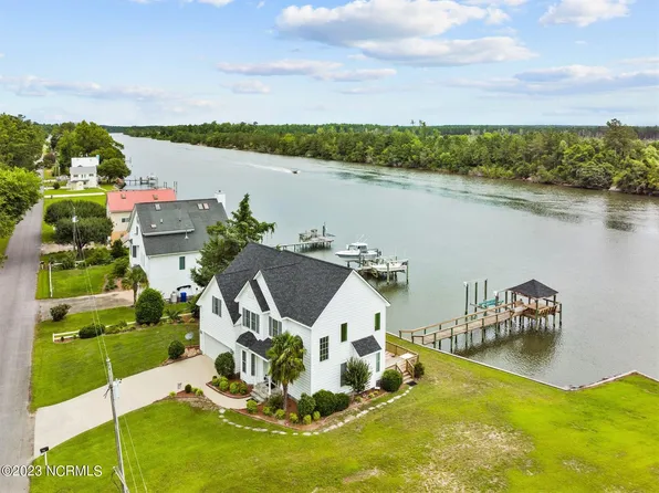 1000 Sea Gate Drive, Newport, NC 28570