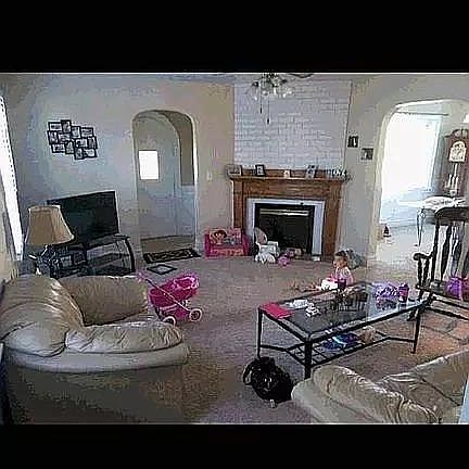 2nd image of 715 Hazelwood Ave SE