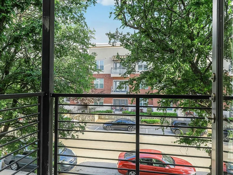 3345 Wynwood Dr — Photo 3