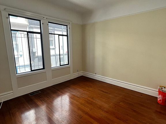 2nd image of 37 Jasper Pl