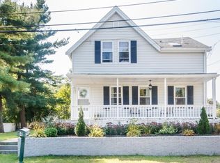 4 N Maple St, Woburn, MA 01801