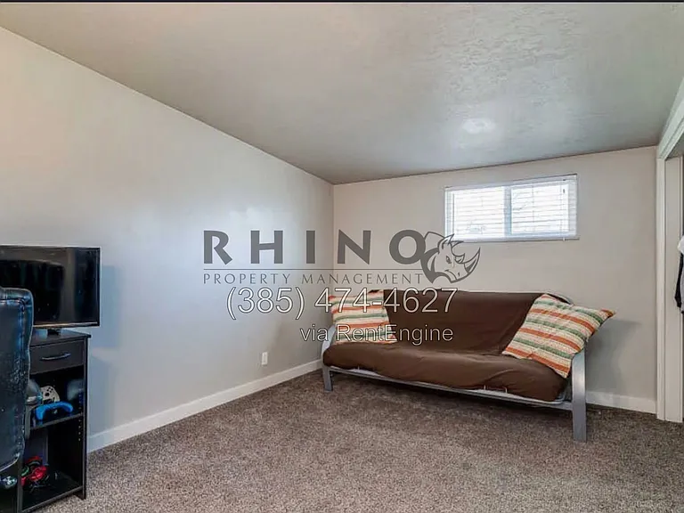 617 E 925 N — Photo 8