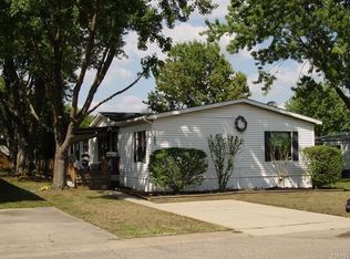 10697 Del Barton Dr, Miamisburg, OH 45342