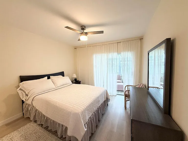 2880 Lake Osborne Dr #205 — Photo 10