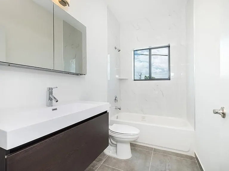 1036 NE 33rd St #1036 — Photo 16