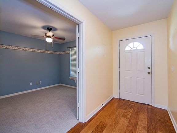 4th image of 4800 Willowbrook Cir