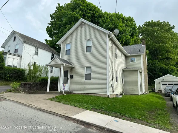 134 William St, Dunmore, PA 18510