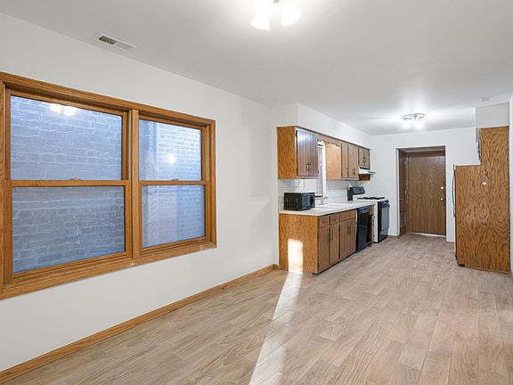 4th image of 1019 S Oakley Blvd #2