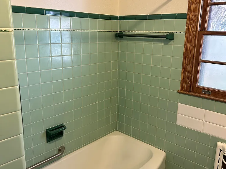 2221 Saint Denis St — Photo 2