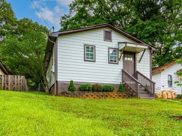 461 Oak Dr, Hapeville, GA 30354