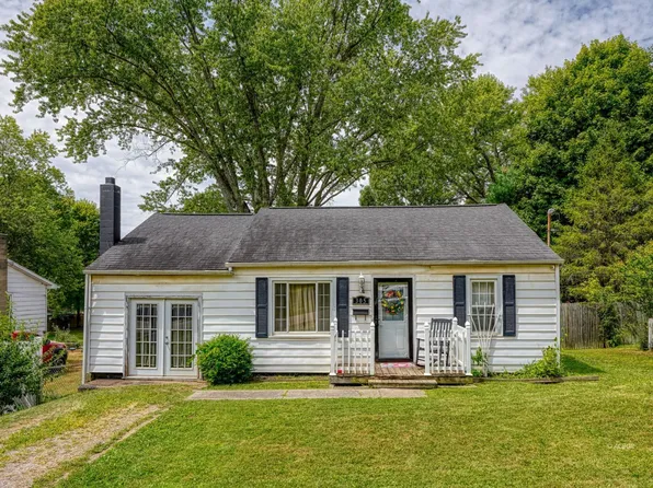 305 Oak St, Mc Arthur, OH 45651