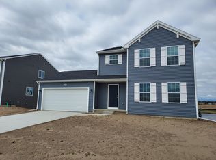 13855 Oasis Ave, Holland, MI 49424