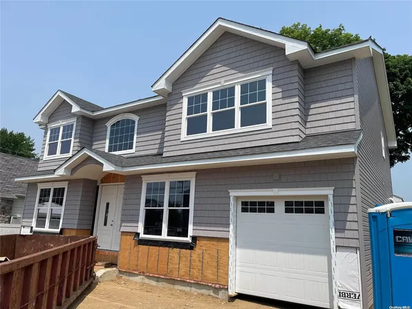 720 Rose Street, Franklin Square, NY 11010