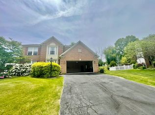 7505 Pine Creek Dr, Bridgeville, PA 15017