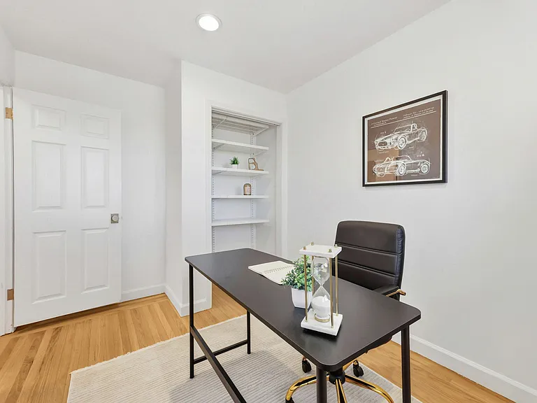 866 Alma Pl — Photo 8