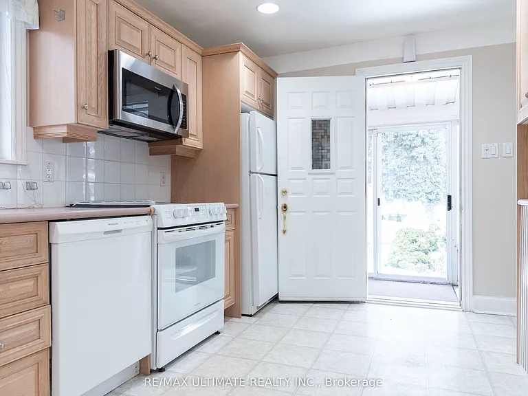 7 Joanith Dr — Photo 3