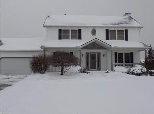 35064 Sullivan Dr, North Ridgeville, OH 44039