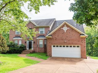 814 Lynn Dr, Goodlettsville, TN 37072