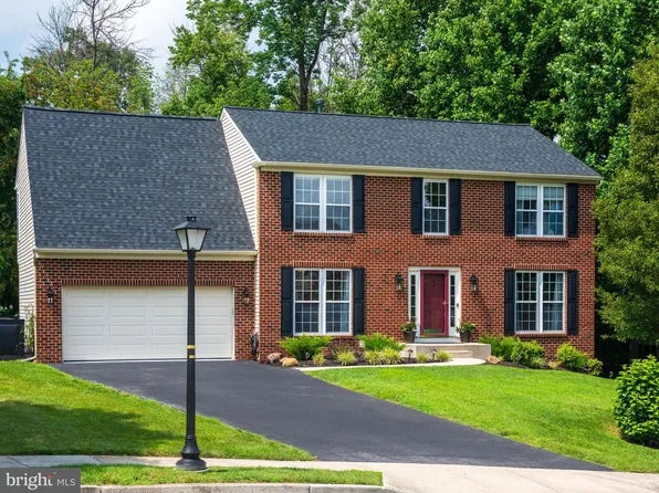 2 Huntington Ct, Boothwyn, PA 19061