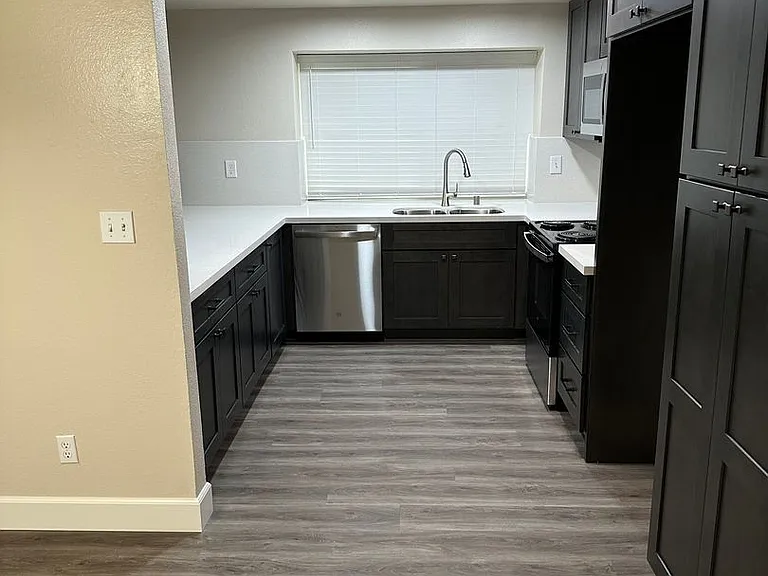 1416 Prairie Dog Dr — Photo 3