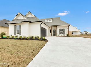 102 Buenos Aires Ave, Youngsville, LA 70592