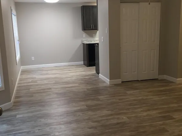 4 Jennifer Dr, Fairview Heights, IL 62208