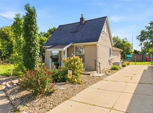 2308 Rheamount Ave, Lansing, MI 48906