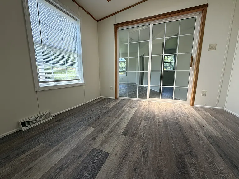 3261 Kaetzel Rd — Photo 12