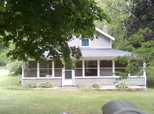 220 Murphy St, Jonesville, MI 49250