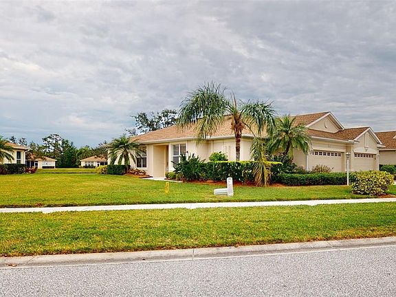 3rd image of 2423 Magnolia Cir