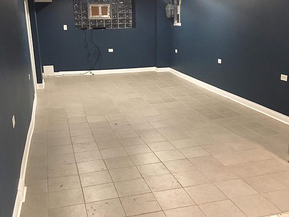 5th image of 2150 N Leamington Ave #Basement