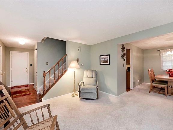 4th image of 8928 Knights Ct
