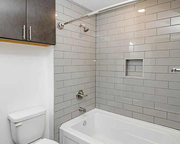 1711 E Main St — Photo 7