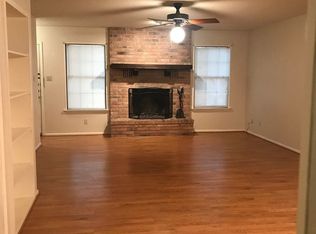 107 Frederick Rd APT 3, Fredericksburg, TX 78624