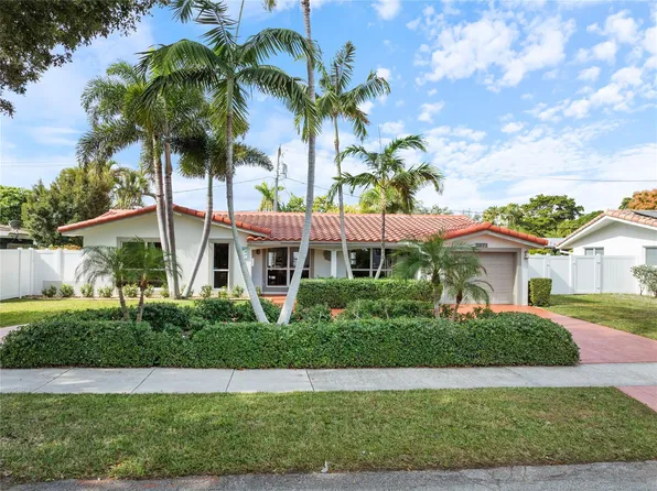 5671 NE 21st Road, Fort Lauderdale, FL 33308