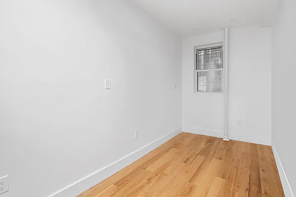 Rented by Compass | media 14