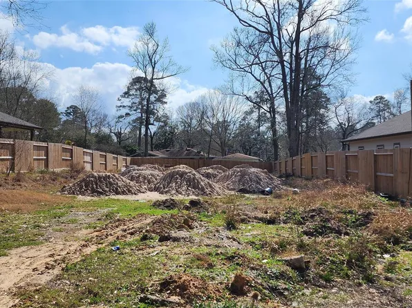 576 Magnolia Point Dr, Huffman, TX 77336