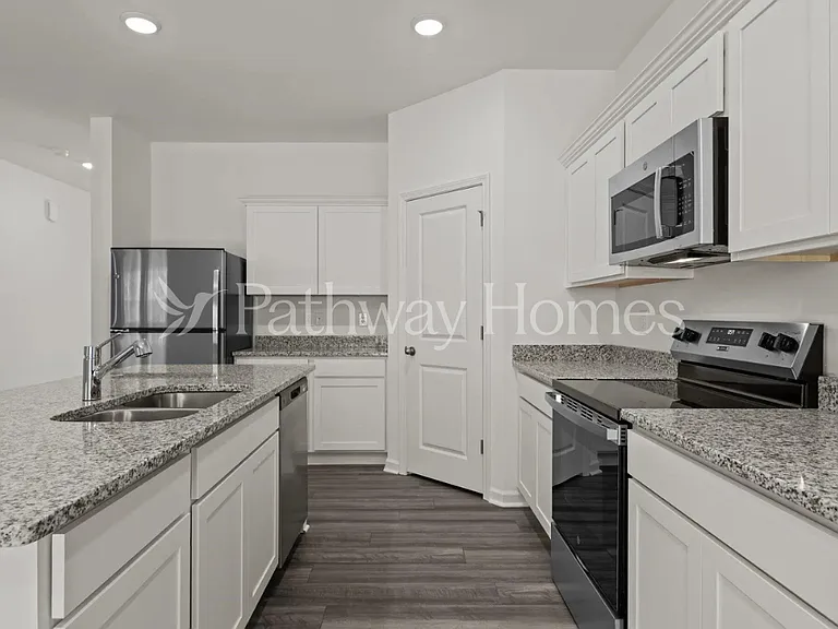 12720 Haymarket Rd — Photo 8