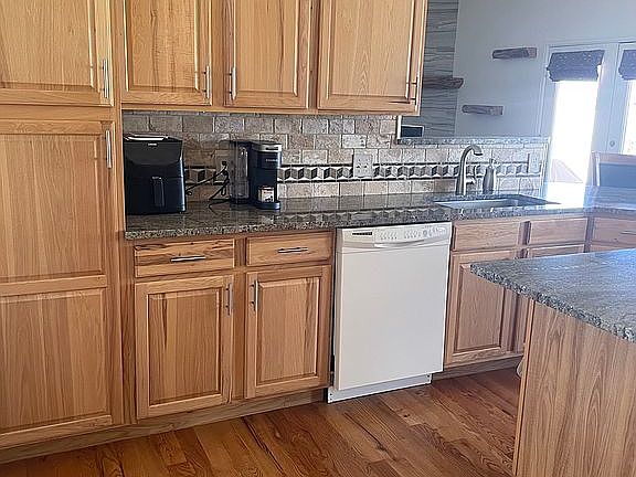 2nd image of 6200 La Paloma Ct