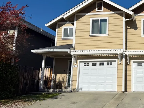 326 15th St, Lakeport, CA 95453