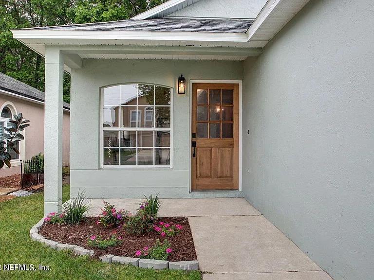 3462 Talisman Dr — Photo 2