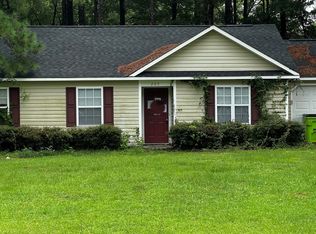 205 Commons Ct, New Bern, NC 28560