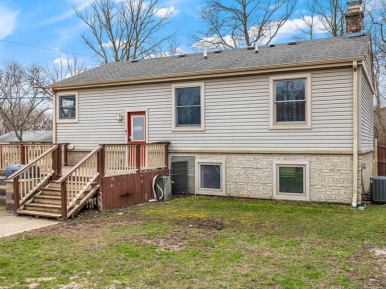 8614 Lakeview Ave — Photo 22