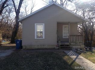 1107 Milnor St, Alton, IL 62002