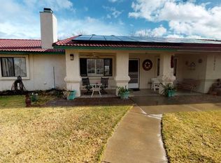 10625 5th St, Hesperia, CA 92345