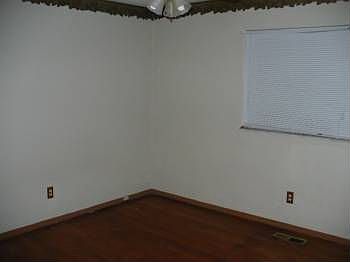 4th image of 1343 Heydt Ave