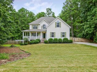 180 Kensington Dr, Sharpsburg, GA 30277