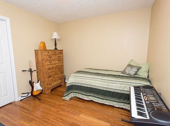OFFICE OR 3RD BEDROOM