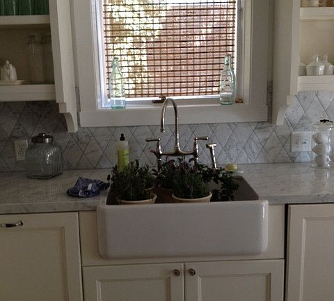 Shaw farm sink & Rohl faucet